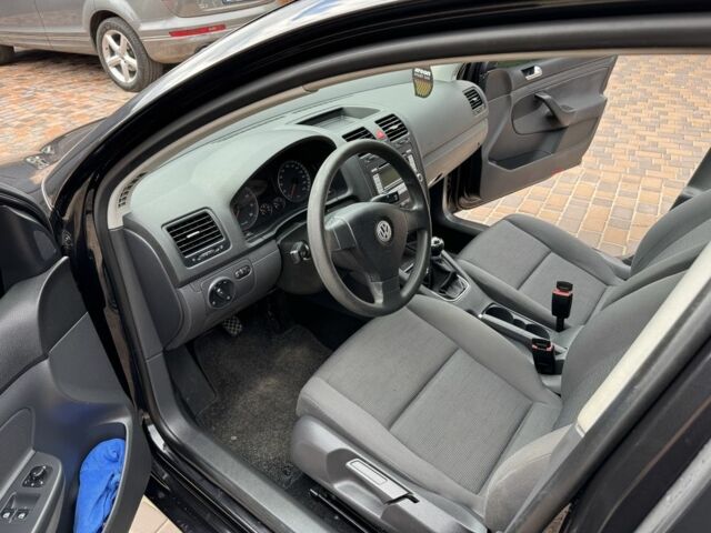 Черный Фольксваген Гольф, объемом двигателя 1.4 л и пробегом 246 тыс. км за 5600 $, фото 10 на Automoto.ua