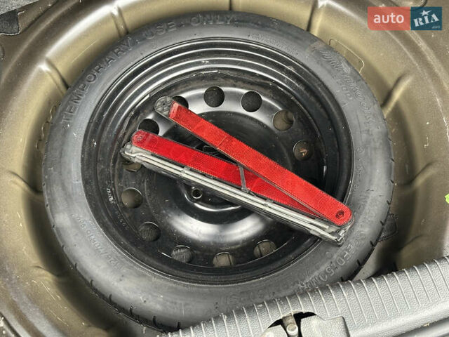 Черный Фольксваген Гольф, объемом двигателя 1.6 л и пробегом 250 тыс. км за 6100 $, фото 9 на Automoto.ua