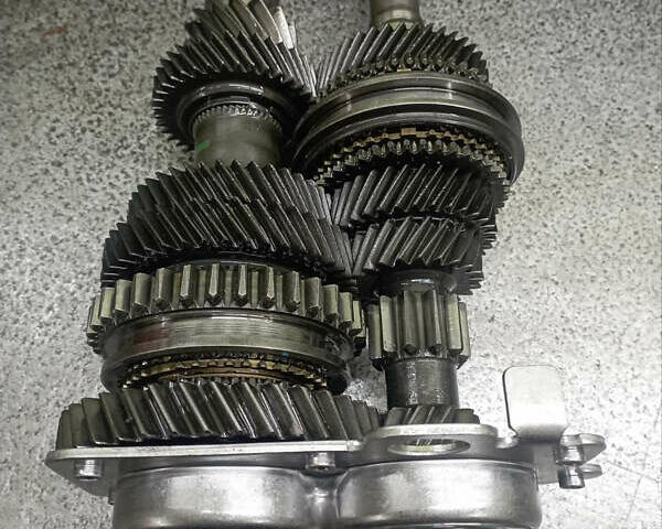 Черный Фольксваген Гольф, объемом двигателя 1.6 л и пробегом 242 тыс. км за 6750 $, фото 32 на Automoto.ua