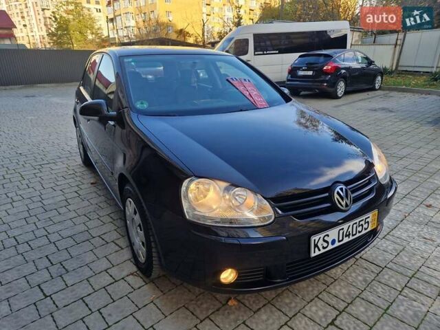 Черный Фольксваген Гольф, объемом двигателя 1.6 л и пробегом 255 тыс. км за 5950 $, фото 22 на Automoto.ua