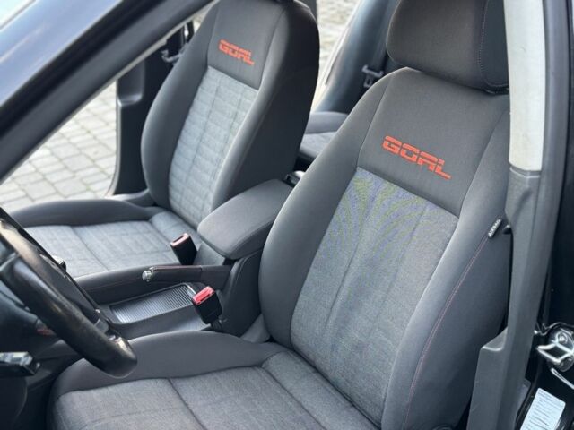 Чорний Фольксваген Гольф, об'ємом двигуна 0 л та пробігом 270 тис. км за 5500 $, фото 14 на Automoto.ua