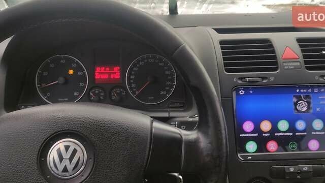 Черный Фольксваген Гольф, объемом двигателя 1.6 л и пробегом 207 тыс. км за 6200 $, фото 16 на Automoto.ua