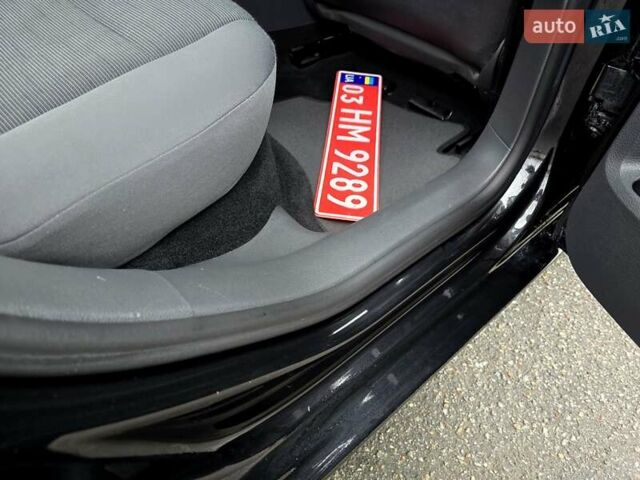 Чорний Фольксваген Гольф, об'ємом двигуна 1.6 л та пробігом 230 тис. км за 6450 $, фото 86 на Automoto.ua