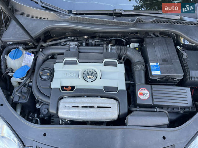 Черный Фольксваген Гольф, объемом двигателя 1.4 л и пробегом 217 тыс. км за 7750 $, фото 17 на Automoto.ua