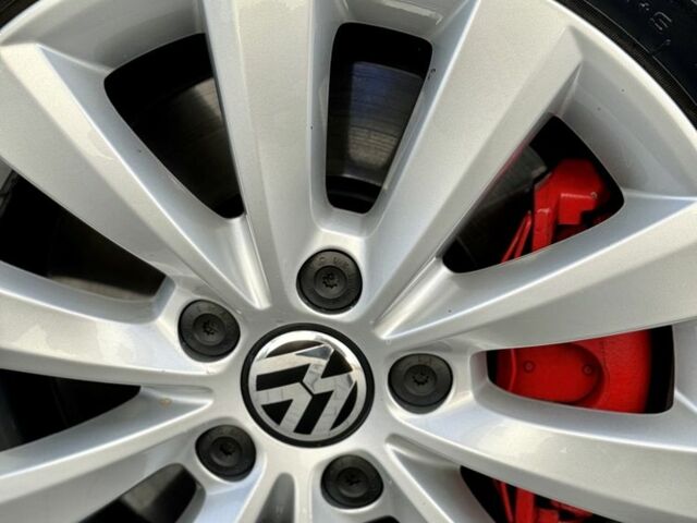 Черный Фольксваген Гольф, объемом двигателя 1.4 л и пробегом 171 тыс. км за 6999 $, фото 12 на Automoto.ua