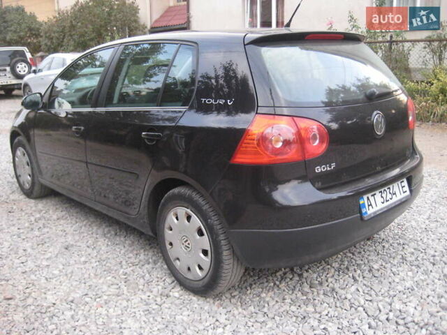 Черный Фольксваген Гольф, объемом двигателя 1.4 л и пробегом 174 тыс. км за 5999 $, фото 12 на Automoto.ua
