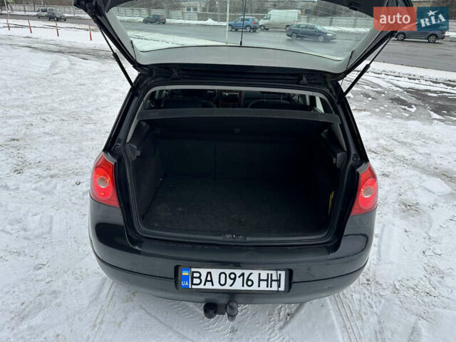 Черный Фольксваген Гольф, объемом двигателя 1.6 л и пробегом 329 тыс. км за 4450 $, фото 7 на Automoto.ua