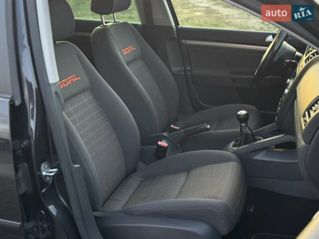 Чорний Фольксваген Гольф, об'ємом двигуна 1.6 л та пробігом 169 тис. км за 5999 $, фото 67 на Automoto.ua