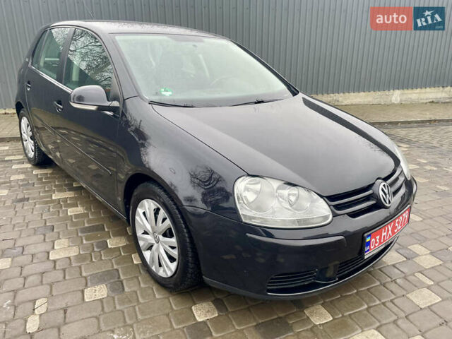 Чорний Фольксваген Гольф, об'ємом двигуна 1.6 л та пробігом 197 тис. км за 5850 $, фото 3 на Automoto.ua