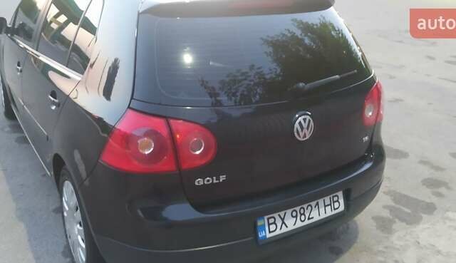 Черный Фольксваген Гольф, объемом двигателя 1.6 л и пробегом 222 тыс. км за 6100 $, фото 2 на Automoto.ua