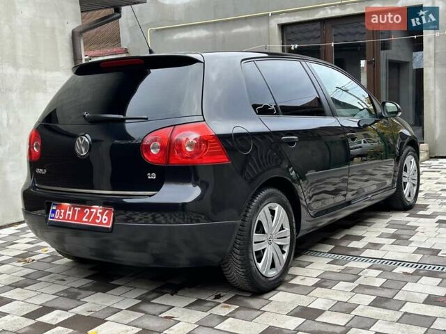 Черный Фольксваген Гольф, объемом двигателя 1.6 л и пробегом 196 тыс. км за 6200 $, фото 11 на Automoto.ua