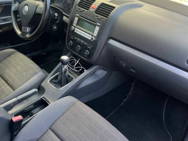 Чорний Фольксваген Гольф, об'ємом двигуна 9 л та пробігом 325 тис. км за 2901 $, фото 3 на Automoto.ua