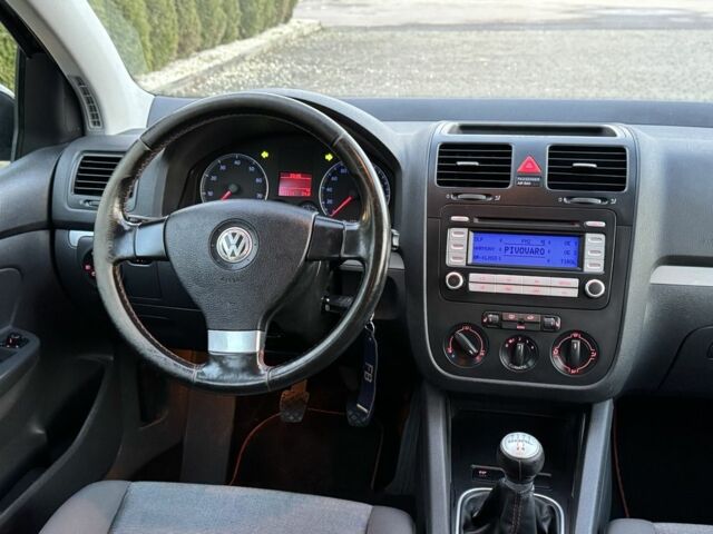 Чорний Фольксваген Гольф, об'ємом двигуна 0 л та пробігом 270 тис. км за 5500 $, фото 19 на Automoto.ua