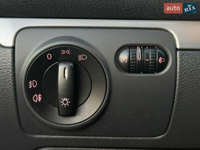 Чорний Фольксваген Гольф, об'ємом двигуна 1.6 л та пробігом 169 тис. км за 5999 $, фото 87 на Automoto.ua