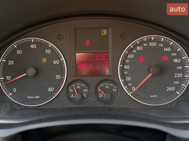 Чорний Фольксваген Гольф, об'ємом двигуна 1.6 л та пробігом 188 тис. км за 5500 $, фото 10 на Automoto.ua