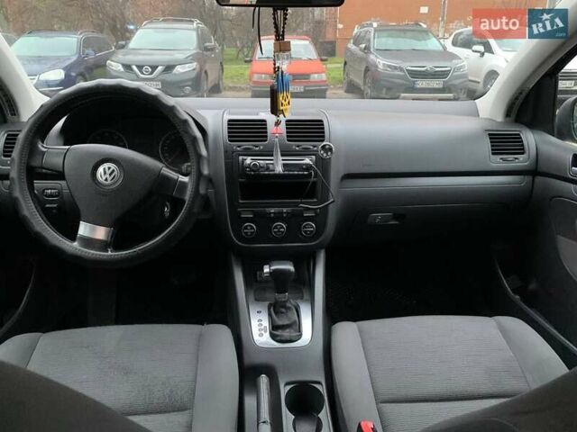 Чорний Фольксваген Гольф, об'ємом двигуна 1.6 л та пробігом 279 тис. км за 5200 $, фото 8 на Automoto.ua