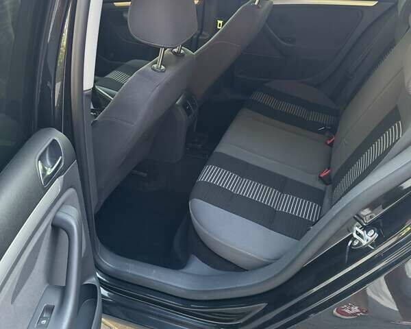 Черный Фольксваген Гольф, объемом двигателя 1.39 л и пробегом 191 тыс. км за 6700 $, фото 11 на Automoto.ua