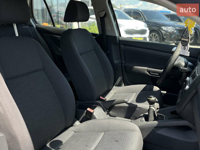 Чорний Фольксваген Гольф, об'ємом двигуна 1.6 л та пробігом 188 тис. км за 5500 $, фото 19 на Automoto.ua