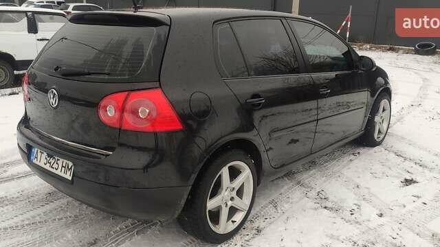 Черный Фольксваген Гольф, объемом двигателя 1.6 л и пробегом 207 тыс. км за 6200 $, фото 7 на Automoto.ua