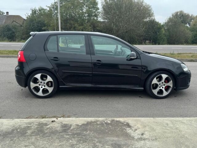 Черный Фольксваген Гольф, объемом двигателя 2 л и пробегом 257 тыс. км за 7900 $, фото 2 на Automoto.ua