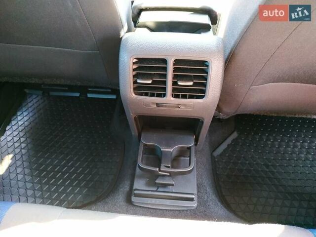 Черный Фольксваген Гольф, объемом двигателя 0 л и пробегом 206 тыс. км за 6400 $, фото 27 на Automoto.ua