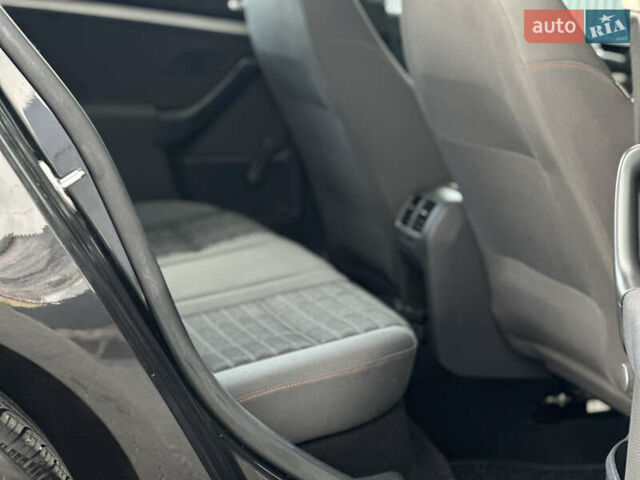 Черный Фольксваген Гольф, объемом двигателя 1.4 л и пробегом 191 тыс. км за 5550 $, фото 29 на Automoto.ua