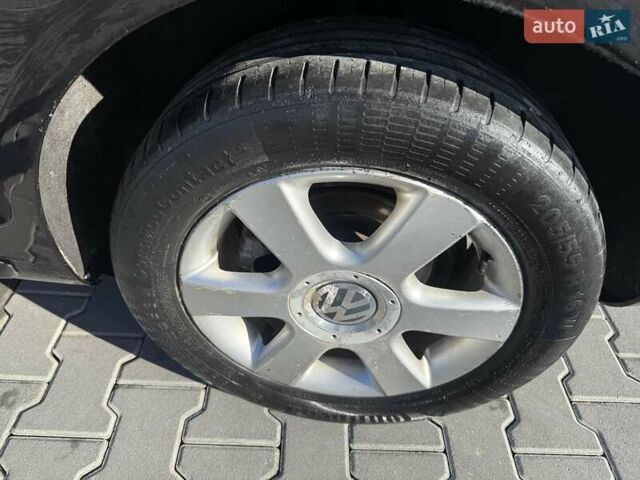 Черный Фольксваген Гольф, объемом двигателя 1.6 л и пробегом 280 тыс. км за 4550 $, фото 8 на Automoto.ua