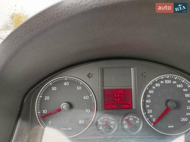 Черный Фольксваген Гольф, объемом двигателя 1.6 л и пробегом 205 тыс. км за 6200 $, фото 19 на Automoto.ua