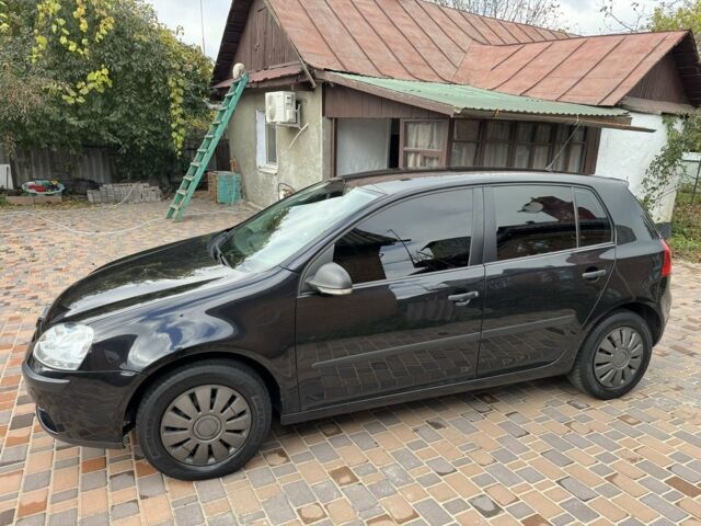 Черный Фольксваген Гольф, объемом двигателя 1.4 л и пробегом 246 тыс. км за 5600 $, фото 3 на Automoto.ua