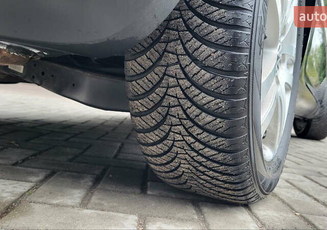 Черный Фольксваген Гольф, объемом двигателя 1.6 л и пробегом 237 тыс. км за 6500 $, фото 9 на Automoto.ua