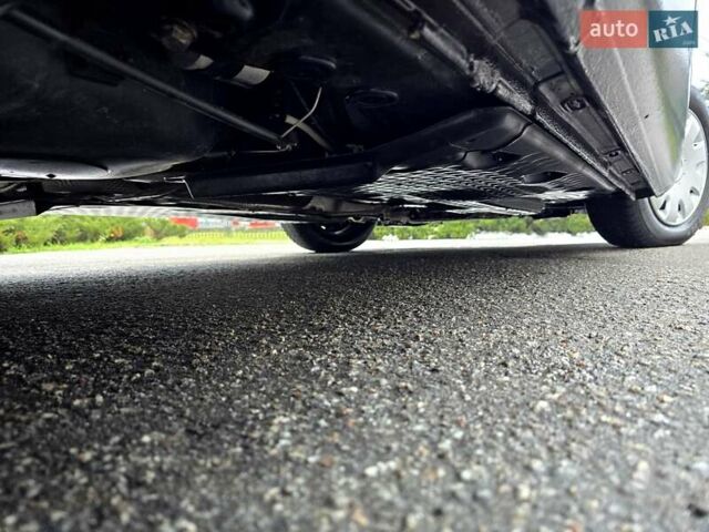 Чорний Фольксваген Гольф, об'ємом двигуна 1.6 л та пробігом 230 тис. км за 6450 $, фото 13 на Automoto.ua