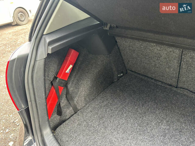 Чорний Фольксваген Гольф, об'ємом двигуна 1.6 л та пробігом 187 тис. км за 6300 $, фото 28 на Automoto.ua