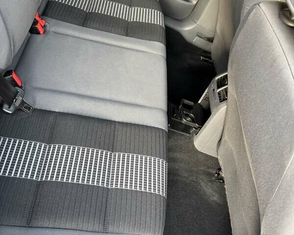 Черный Фольксваген Гольф, объемом двигателя 1.39 л и пробегом 191 тыс. км за 6700 $, фото 13 на Automoto.ua