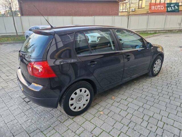 Черный Фольксваген Гольф, объемом двигателя 1.6 л и пробегом 255 тыс. км за 5950 $, фото 15 на Automoto.ua