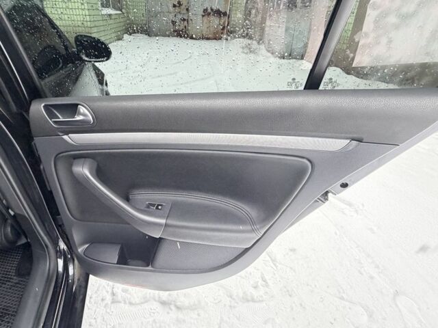 Чорний Фольксваген Гольф, об'ємом двигуна 1.6 л та пробігом 242 тис. км за 6750 $, фото 15 на Automoto.ua