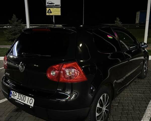 Черный Фольксваген Гольф, объемом двигателя 1.39 л и пробегом 193 тыс. км за 4700 $, фото 5 на Automoto.ua