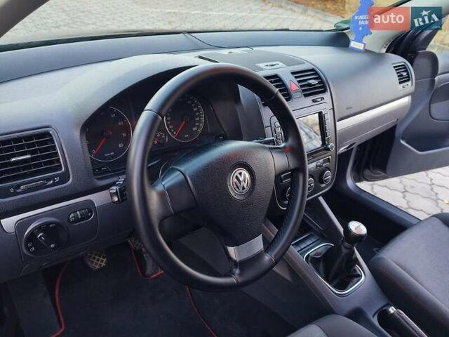 Чорний Фольксваген Гольф, об'ємом двигуна 1.6 л та пробігом 212 тис. км за 6750 $, фото 27 на Automoto.ua