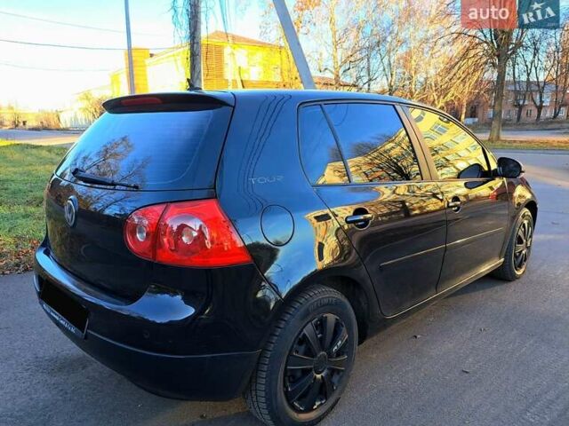 Черный Фольксваген Гольф, объемом двигателя 1.39 л и пробегом 220 тыс. км за 6400 $, фото 7 на Automoto.ua