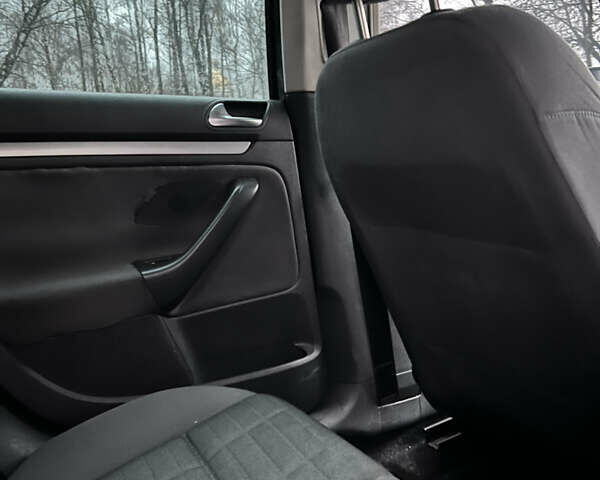 Чорний Фольксваген Гольф, об'ємом двигуна 1.6 л та пробігом 270 тис. км за 6800 $, фото 22 на Automoto.ua