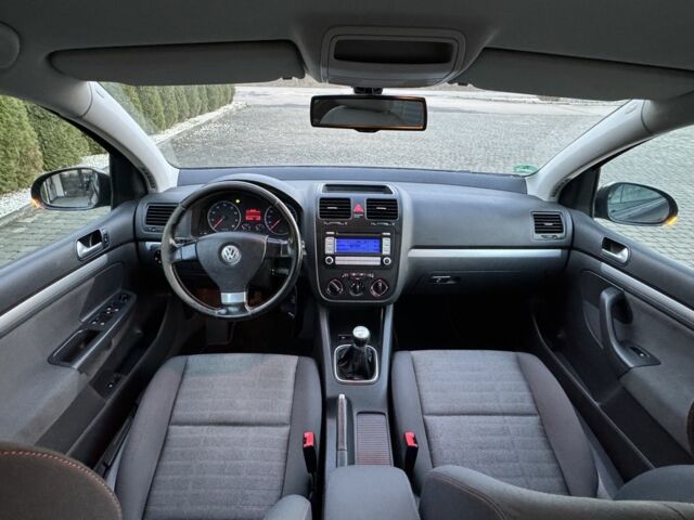 Чорний Фольксваген Гольф, об'ємом двигуна 0 л та пробігом 270 тис. км за 5500 $, фото 15 на Automoto.ua