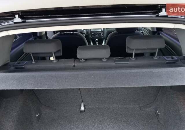 Черный Фольксваген Гольф, объемом двигателя 1.6 л и пробегом 246 тыс. км за 5099 $, фото 12 на Automoto.ua