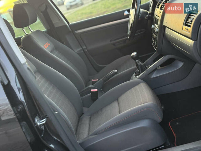 Чорний Фольксваген Гольф, об'ємом двигуна 1.6 л та пробігом 169 тис. км за 5999 $, фото 66 на Automoto.ua