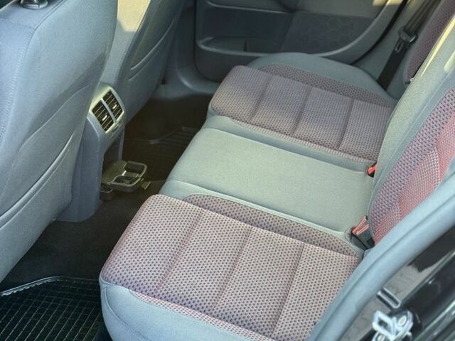 Черный Фольксваген Гольф, объемом двигателя 1.4 л и пробегом 171 тыс. км за 6999 $, фото 16 на Automoto.ua