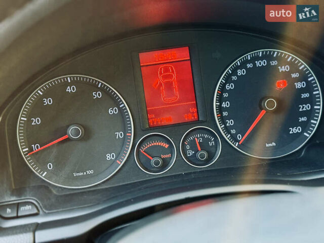 Черный Фольксваген Гольф, объемом двигателя 1.4 л и пробегом 171 тыс. км за 7500 $, фото 21 на Automoto.ua