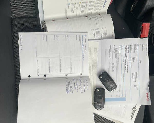 Чорний Фольксваген Гольф, об'ємом двигуна 1.6 л та пробігом 197 тис. км за 5850 $, фото 39 на Automoto.ua