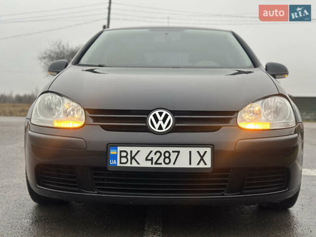 Чорний Фольксваген Гольф, об'ємом двигуна 1.6 л та пробігом 251 тис. км за 6299 $, фото 12 на Automoto.ua