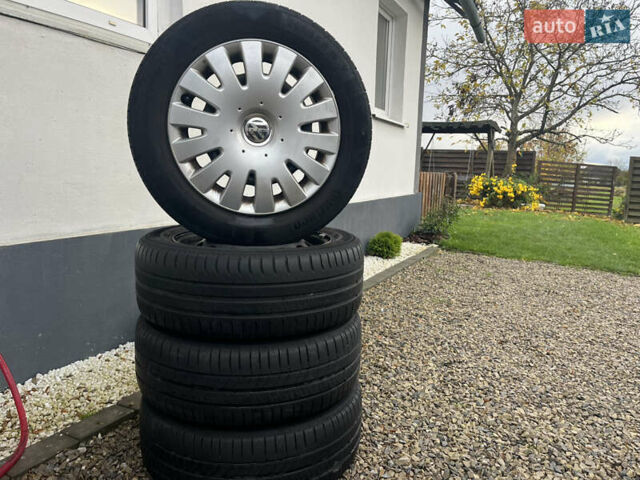 Черный Фольксваген Гольф, объемом двигателя 1.6 л и пробегом 253 тыс. км за 6250 $, фото 47 на Automoto.ua