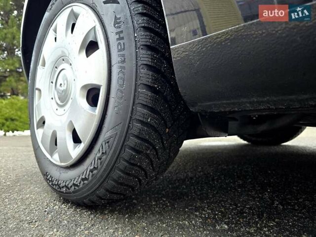 Чорний Фольксваген Гольф, об'ємом двигуна 1.6 л та пробігом 230 тис. км за 6450 $, фото 46 на Automoto.ua