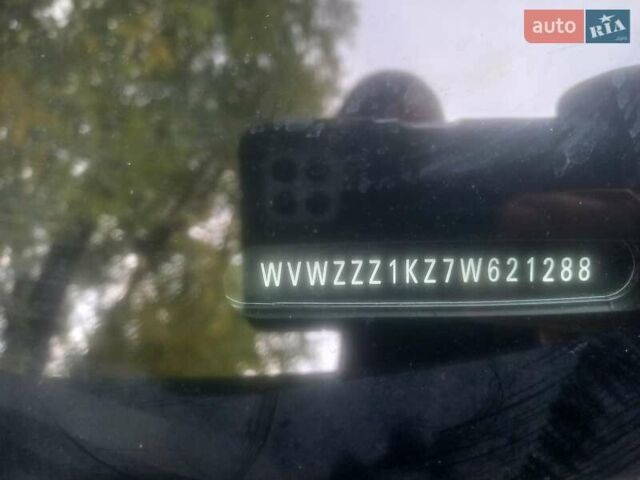 Черный Фольксваген Гольф, объемом двигателя 1.6 л и пробегом 200 тыс. км за 5650 $, фото 38 на Automoto.ua