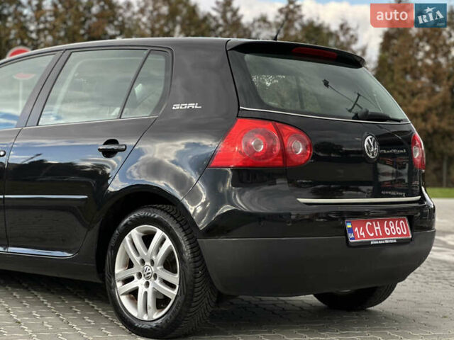 Черный Фольксваген Гольф, объемом двигателя 1.4 л и пробегом 191 тыс. км за 5550 $, фото 53 на Automoto.ua